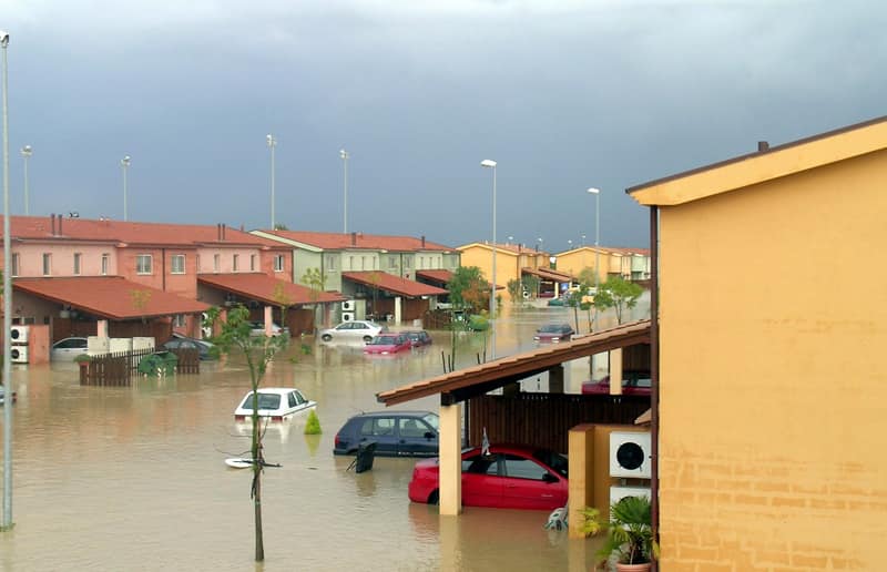 Un estudio del IIAMA-UPV en 2019 estimó un elevado riesgo de arrastre de vehículos durante periodos de inundaciones en los municipios de la parte baja de la Rambla del Poyo